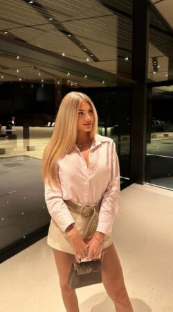 Experience Unforgettable Moments with Celestia Rose Tonight