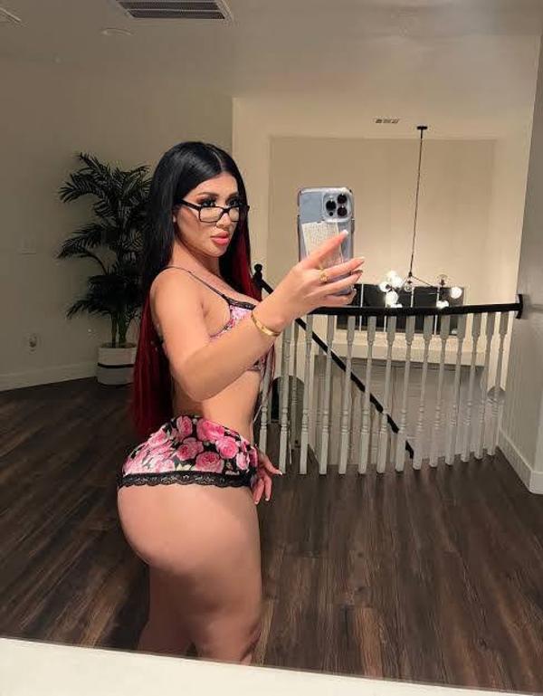 Experience Blissful Moments with Aurora Moon Escort